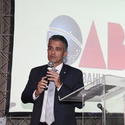 [OAB-BA entrega mais de 300 carteiras a jovens advogados e advogadas]