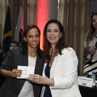 [OAB-BA entrega mais de 300 carteiras a jovens advogados e advogadas]