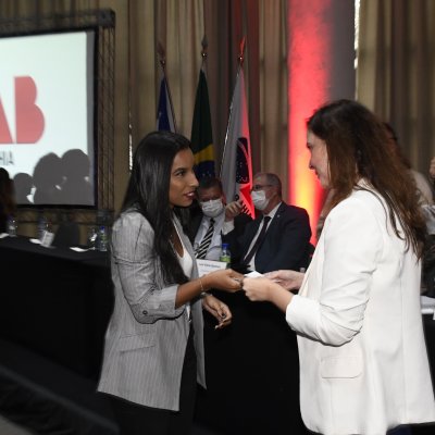 [OAB-BA entrega mais de 300 carteiras a jovens advogados e advogadas]