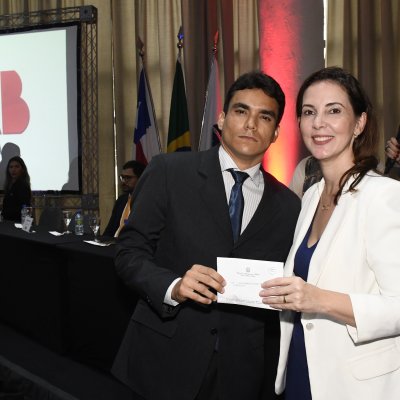 [OAB-BA entrega mais de 300 carteiras a jovens advogados e advogadas]