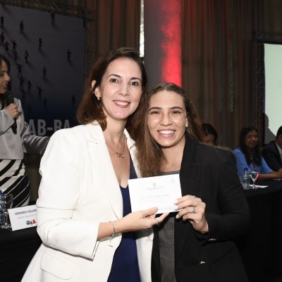 [OAB-BA entrega mais de 300 carteiras a jovens advogados e advogadas]