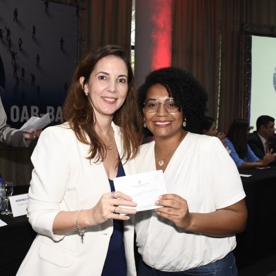 [OAB-BA entrega mais de 300 carteiras a jovens advogados e advogadas]