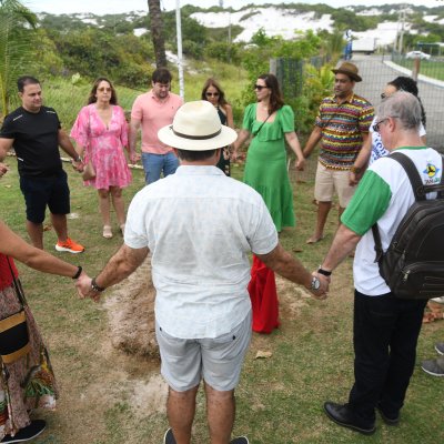 [OAB-BA planta baobá em homenagem a Esperança Garcia no Clube dos Advogados ]