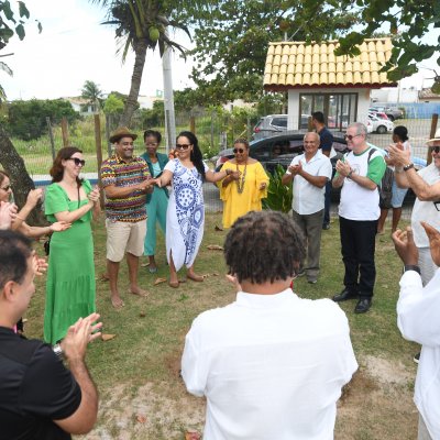 [OAB-BA planta baobá em homenagem a Esperança Garcia no Clube dos Advogados ]