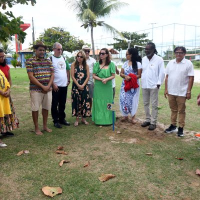 [OAB-BA planta baobá em homenagem a Esperança Garcia no Clube dos Advogados ]