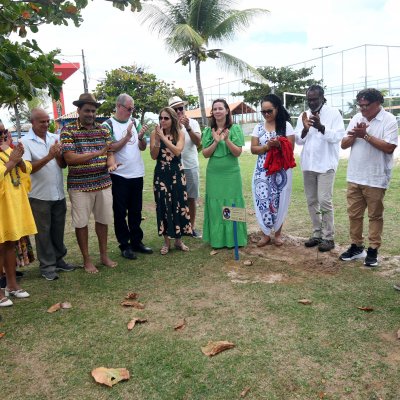 [OAB-BA planta baobá em homenagem a Esperança Garcia no Clube dos Advogados ]