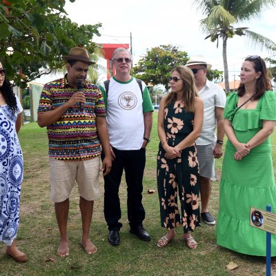 [OAB-BA planta baobá em homenagem a Esperança Garcia no Clube dos Advogados ]