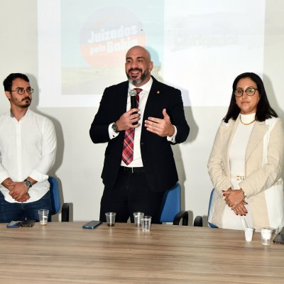 [Juizados pela Bahia visita subseção de Gandu ]