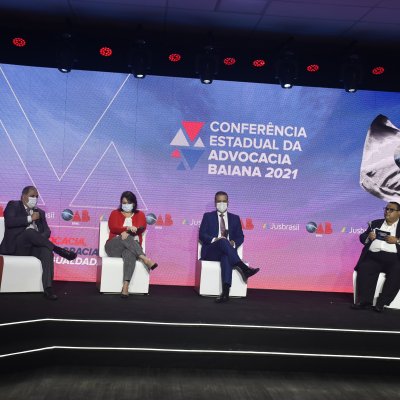 [Conferência: Palestrantes destacam lutas dirigidas pela OAB em prol da democracia]