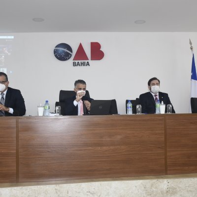 [OAB-BA concede título de Advogado a Cosme de Farias]