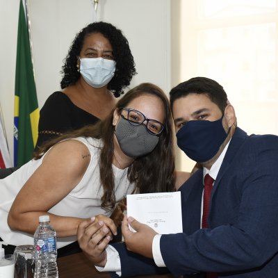 [Com mesa formada por mulheres, Seccional entrega carteiras da OAB]