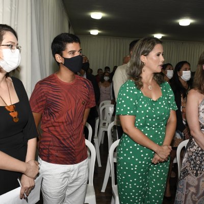 [Daniela Borges se emociona em posse da diretoria da OAB de Itapetinga]