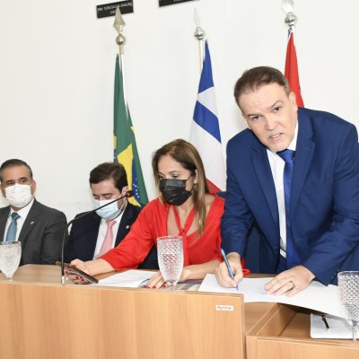 [Diretoria da OAB de Ipiaú é empossada para próximo triênio]