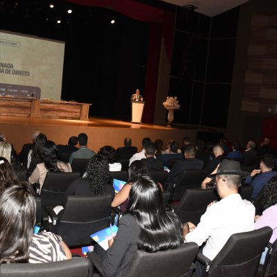 [Daniela Borges abriu 1ª Jornada Baiana de Direito, em Itabuna]