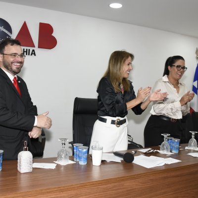 [OAB-BA realiza entrega de carteiras de estagiários - 07-11-2022]