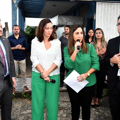 [OAB-BA desagravou advogado Pablo Paixão em frente ao Comando da PM em Gandu]