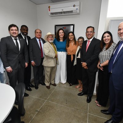 [OAB da Bahia inaugura sala da advocacia no Fórum de Gandu]