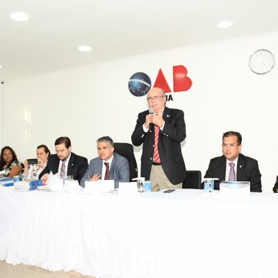 [OAB-BA entrega carteiras da Ordem a 56 novos advogados]