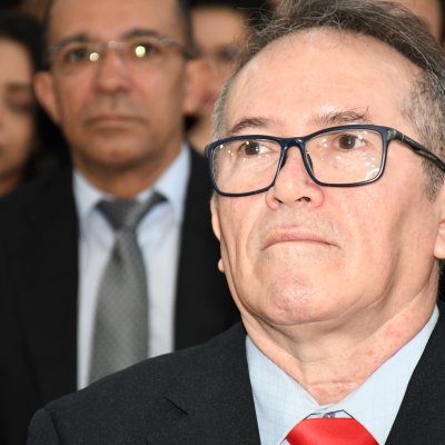 [OAB-BA entrega carteiras da Ordem a 56 novos advogados]