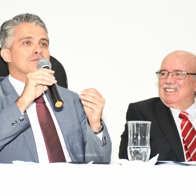 [OAB-BA entrega carteiras da Ordem a 56 novos advogados]