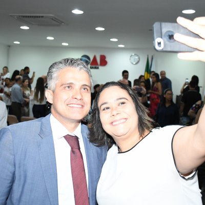 [OAB-BA entrega carteiras da Ordem a 56 novos advogados]