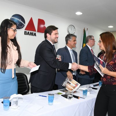 [OAB-BA entrega carteiras da Ordem a novos advogados dia 26/11]