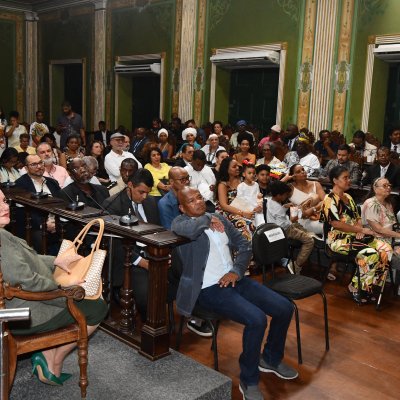 [Sérgio São Bernardo é condecorado com a Medalha Zumbi dos Palmares na Câmara Municipal de Salvador]