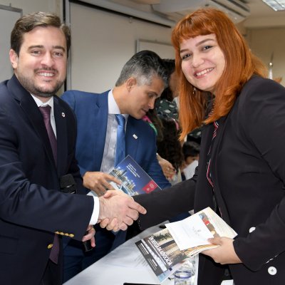 [OAB-BA entrega 25 carteiras de advogados e advogadas]