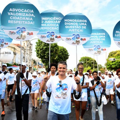 [Mais de 700 advogados esbanjam fé e energia na Lavagem do Bonfim]