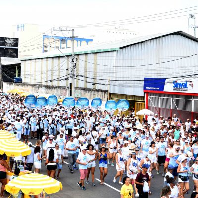 [Mais de 700 advogados esbanjam fé e energia na Lavagem do Bonfim]