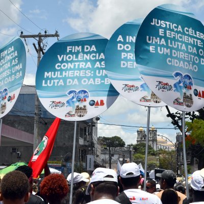 [Mais de 700 advogados esbanjam fé e energia na Lavagem do Bonfim]