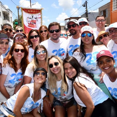 [Mais de 700 advogados esbanjam fé e energia na Lavagem do Bonfim]