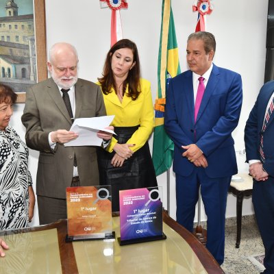 [Diretoria da OAB-BA faz visita  institucional ao presidente do TJ-BA  em agradecimento à criação do Órgão Especial da Corte]