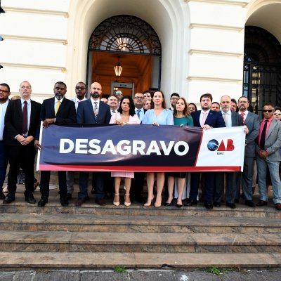 [Desagravo público em favor dos advogados Antônio André Mendes Oliveira e La Rúbia Oliveira de Jesus]