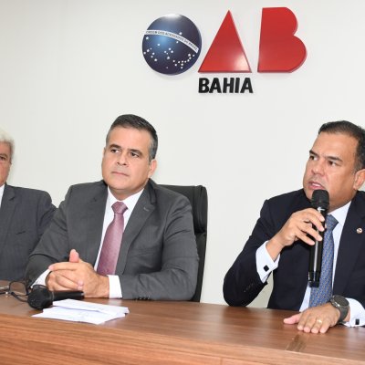 [OAB-BA realiza entrega de carteiras de estagiários]