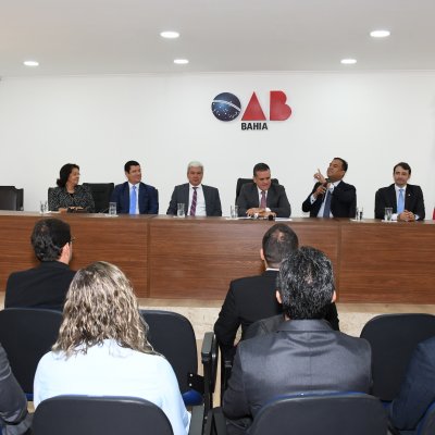 [OAB-BA realiza entrega de carteiras de estagiários]