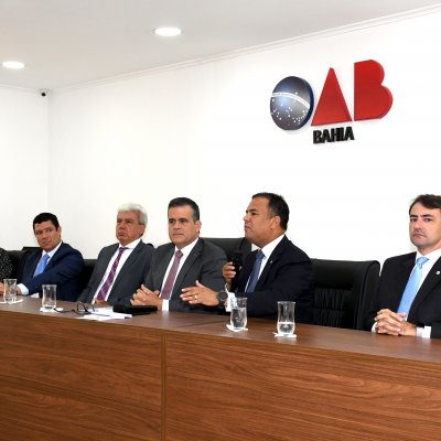 [OAB-BA realiza entrega de carteiras de estagiários]