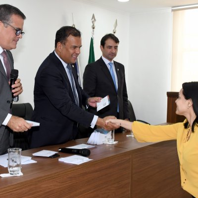 [OAB-BA realiza entrega de carteiras de estagiários]