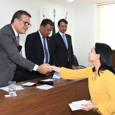 [OAB-BA realiza entrega de carteiras de estagiários]