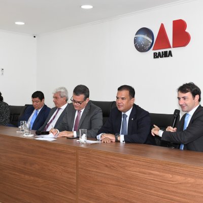 [OAB-BA realiza entrega de carteiras de estagiários]