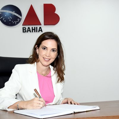 [Daniela Borges é empossada primeira presidente mulher no ano em que OAB-BA completa 90 anos]