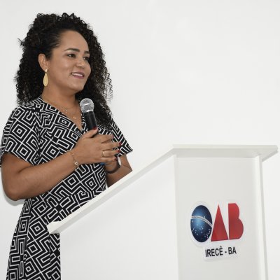 [Em solenidade histórica, Leonellea Pereira é empossada primeira presidente mulher da OAB de Irecê]