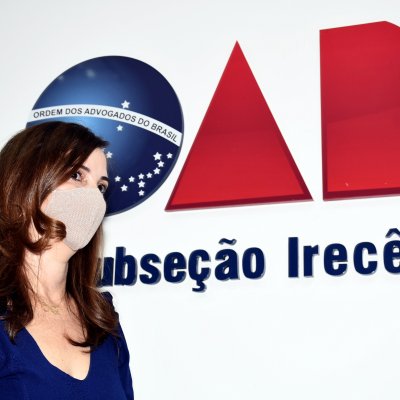 [Em solenidade histórica, Leonellea Pereira é empossada primeira presidente mulher da OAB de Irecê]