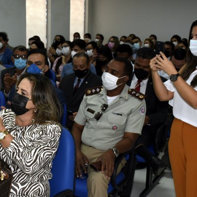 [Em solenidade histórica, Leonellea Pereira é empossada primeira presidente mulher da OAB de Irecê]