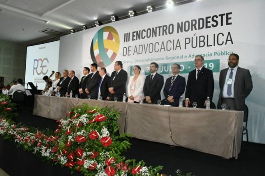 [Luiz Viana abre III Encontro Nordeste de Advocacia Pública]