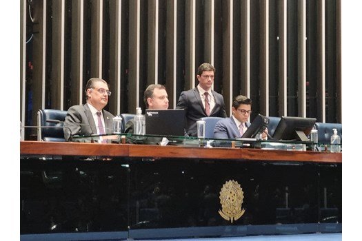 [Vitória da cidadania: Senado amplia as prerrogativas dos advogados]