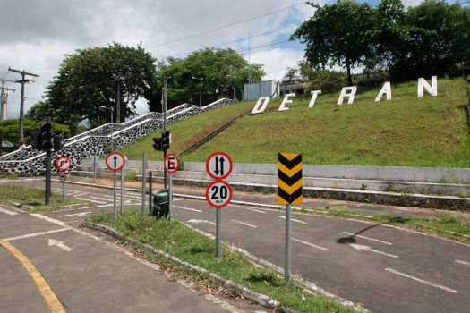 [Após solicitação da OAB-BA, portaria do DETRAN-BA uniformiza atendimento à advocacia ]